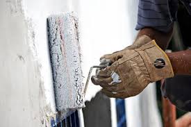 Pintando silicato a rodillo
